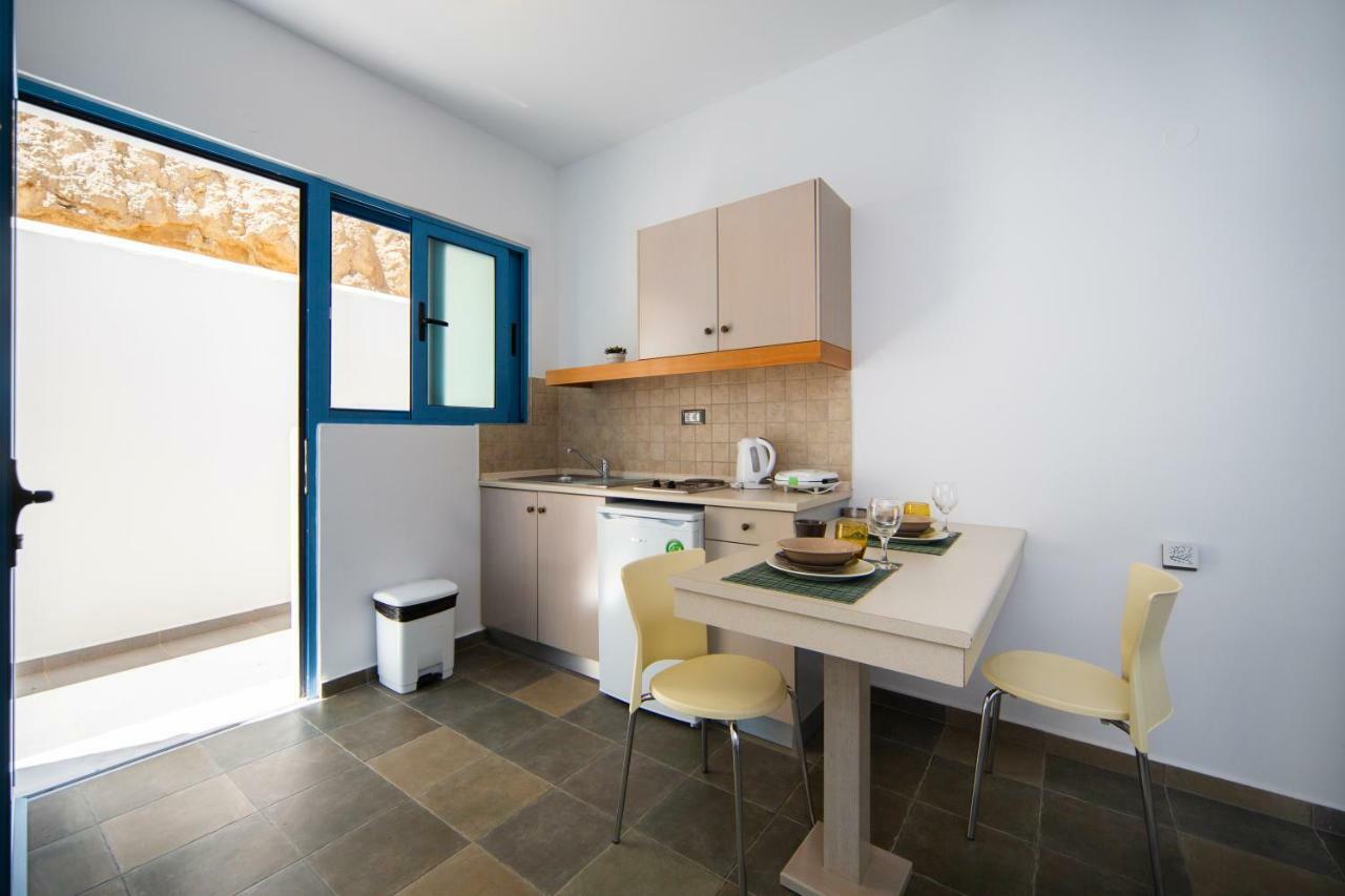 Pontoria Stegna Studios *
